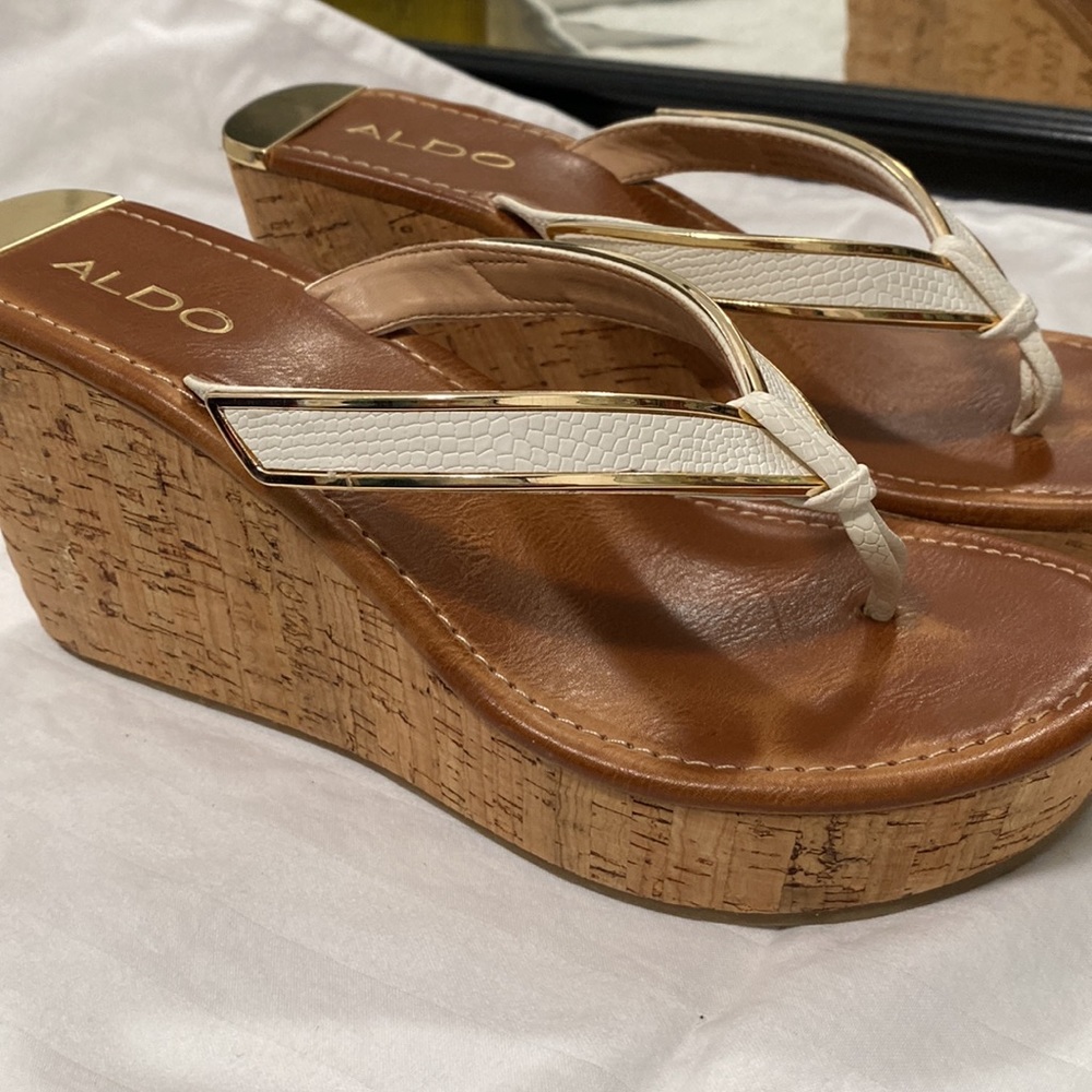 Aldo wedge sandals - Picture 3 of 4
